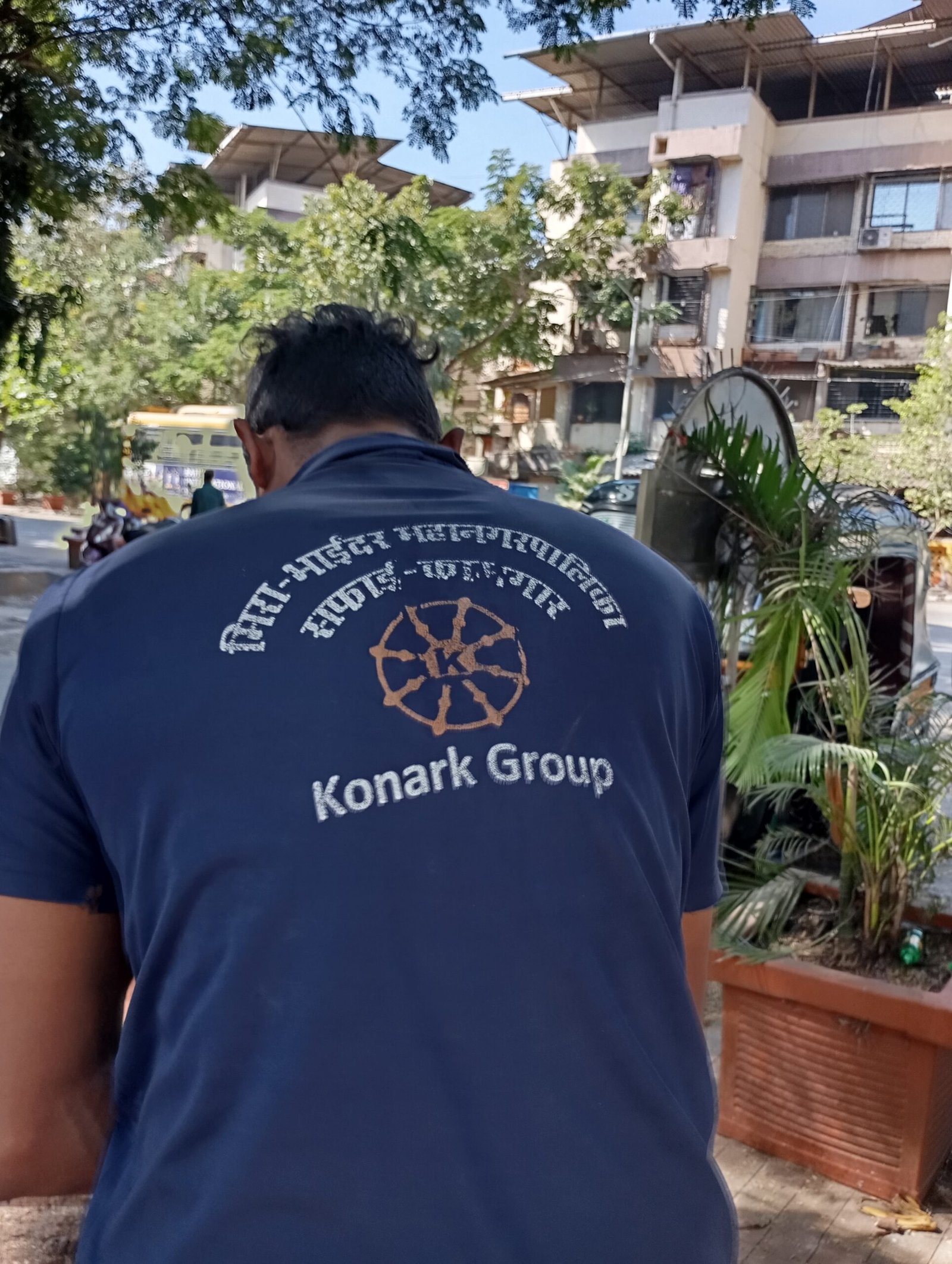 मीरा‑भाईंदर महानगरपालिका की लापरवाही: सफाई कर्मचारियों की सुरक्षा दावों पर सवाल-KONARK GROUP